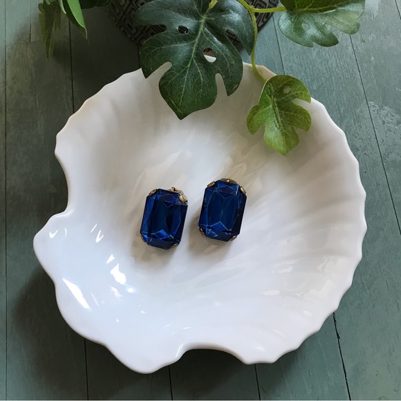 Vintage French Blue Gemstone Clipper Earrings from France 💙 old money - Picture 2 of 6